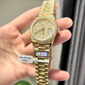 ROLEX DAY-DATE CUSTOM YELLOW PLATED GOLD WATCH WITH FULL MOISSANITE QF 36MM 2 ĐỒNG HỒ ROLEX DAY-DATE CHẾ TÁC MẠ VÀNG ĐÍNH KIM CƯƠNG MOISSANITE QF 36MM