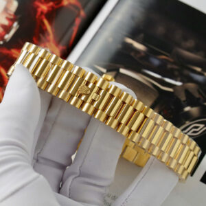 ROLEX DAY-DATE CUSTOM WATCH MOP DIAL WRAPPED GOLD MOISSANITE GM 40MM 8 ĐỒNG HỒ ROLEX DAY-DATE CHẾ TÁC MẶT MOP BỌC VÀNG CỌC SỐ MOISSANITE GM 40MM