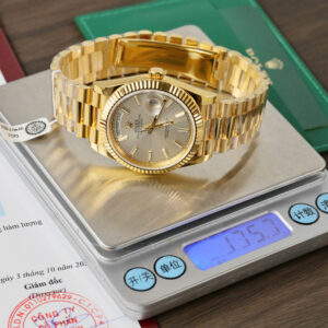 ROLEX DAY-DATE REPLICA WATCHES CUSTOM MESH DIAL GOLD WRAPPED 175GRAM GM FACTORY 40MM 8 ĐỒNG HỒ ROLEX DAY-DATE CHẾ TÁC MẶT VÂN LƯỚI BỌC VÀNG MOISSANITE BAGUETTE GM 40MM