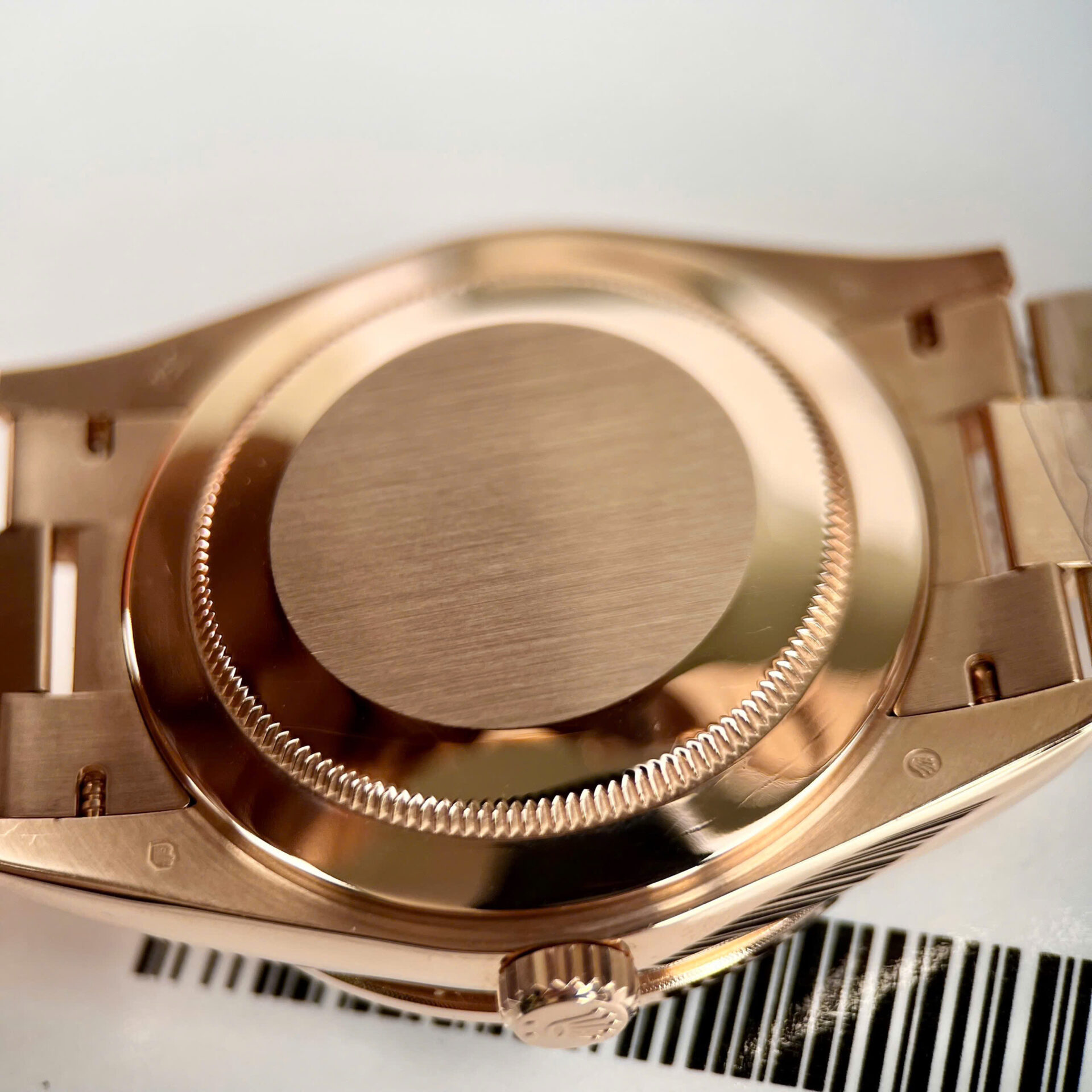 ĐỒNG HỒ ROLEX DAY-DATE CHẾ TÁC MOISSANITE BAGUETTE MẶT CHOCOLATE GM 40MM (2) ĐỒNG HỒ ROLEX DAY-DATE CHẾ TÁC MOISSANITE BAGUETTE MẶT CHOCOLATE GM 40MM