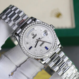 ĐỒNG HỒ ROLEX DAY-DATE CHẾ TÁC RUBY XANH MẶT FULL MOISSANITE GMF 40MM 6 ĐỒNG HỒ ROLEX DAY-DATE CHẾ TÁC RUBY XANH MẶT FULL MOISSANITE GMF 40MM (1)