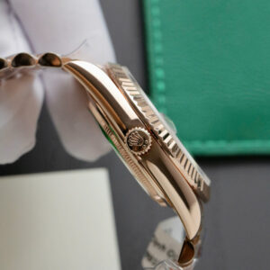 ĐỒNG HỒ ROLEX DAY-DATE MẶT OMBRE REPLICA BỌC VÀNG NHÀ MÁY QF 40MM 6 ĐỒNG HỒ ROLEX DAY-DATE MẶT OMBRE REPLICA BỌC VÀNG NHÀ MÁY QF 40MM (1)