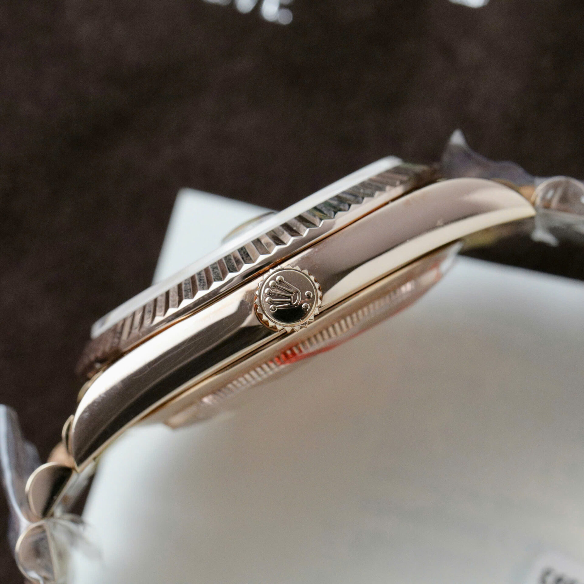 ĐỒNG HỒ ROLEX DAY-DATE REPLICA MẶT THIÊN THẠCH BỌC VÀNG MOISSANITE GM 40MM (8) ĐỒNG HỒ ROLEX DAY-DATE REPLICA MẶT THIÊN THẠCH BỌC VÀNG MOISSANITE GM 40MM