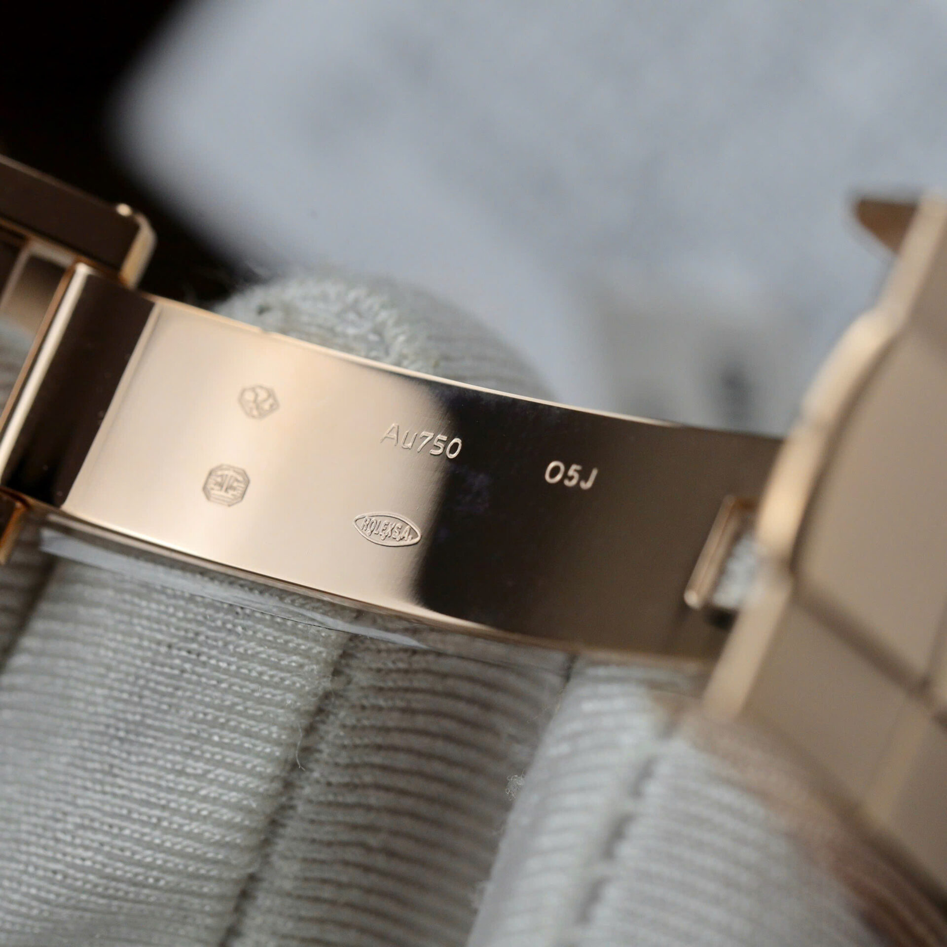 ĐỒNG HỒ ROLEX SKY-DWELLER 336935 REPLICA WATCH BỌC VÀNG MẶT XANH 42MM (7) ĐỒNG HỒ ROLEX SKY-DWELLER 336935 REPLICA WATCH BỌC VÀNG MẶT XANH 42MM