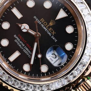 ROLEX YACHT-MASTER CUSTOM WATCH WRAPPED GOLD MOISSANITE BAGUETTE CLEAN 40MM 5 ĐỒNG HỒ ROLEX YACHT-MASTER CHẾ TÁC BỌC VÀNG MOISSANITE BAGUETTE CLEAN 40MM (1)