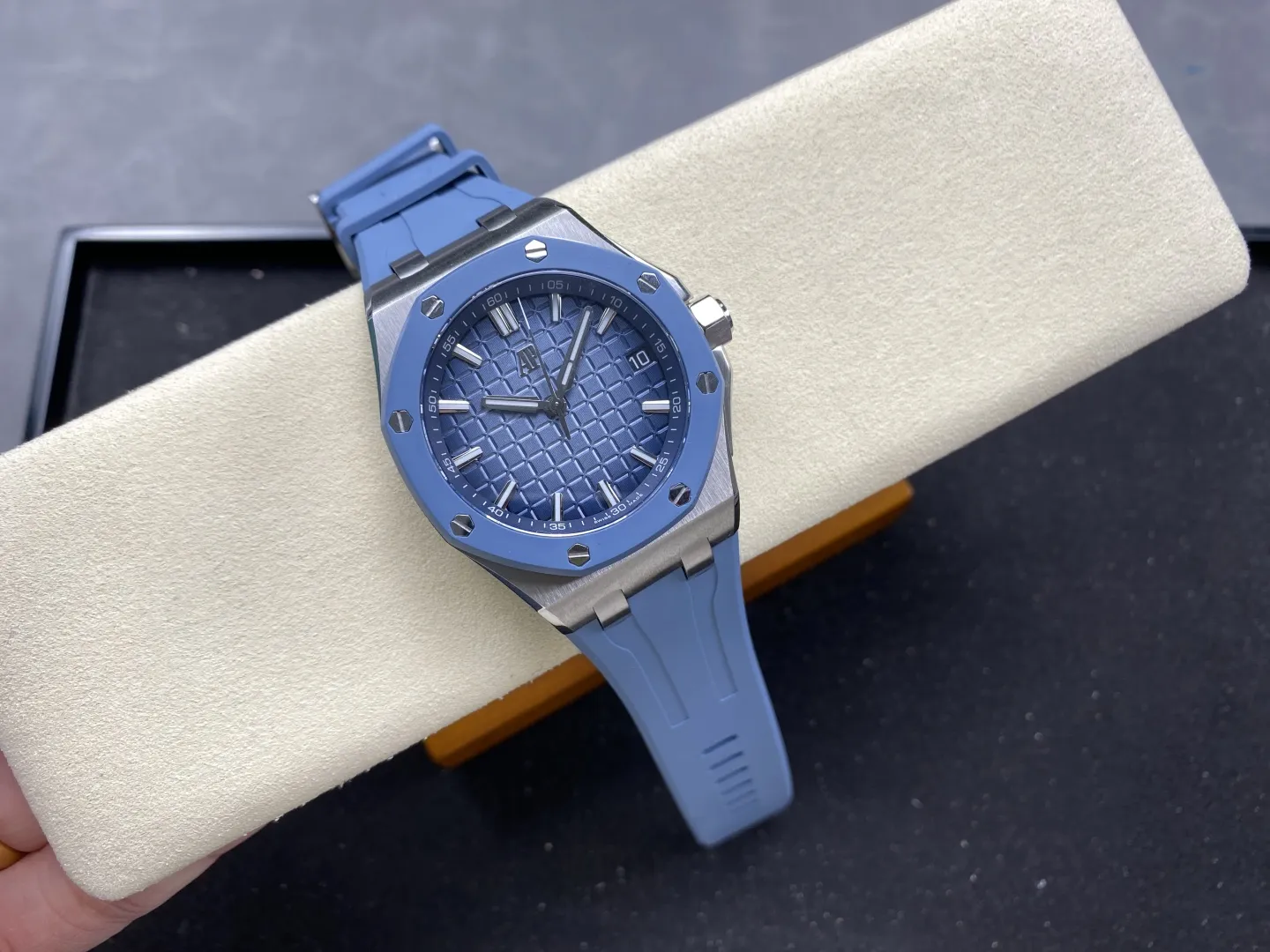 ĐỒNG HỒ AUDEMARS PIGUET ROYAL OAK OFFSHORE 15605 BEST COPY MẶT XANH 44MM (5) ĐỒNG HỒ AUDEMARS PIGUET ROYAL OAK OFFSHORE 15605 BEST COPY MẶT XANH 44MM