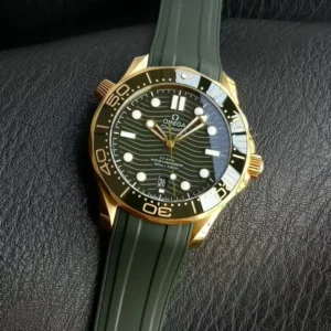 OMEGA SEAMASTER REPLICA WATCH GREEN DIAL CERAMIC BEZEL RUBBER STRAP VSF 42MM 2 ĐỒNG HỒ OMEGA SEAMASTER REPLICA MẶT XANH CERAMIC BEZEL DÂY CAO SU VSF 42MM