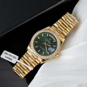 ROLEX DAY-DATE BEST COPY WATCH GREEN DIAL LUMINOUS NUMBER MOISSANITE 36MM 2 ĐỒNG HỒ ROLEX DAY-DATE BEST COPY MẶT XANH CỌC DẠ QUANG BỌC VÀNG MOISSANITE 36MM
