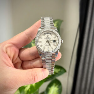 ROLEX DAY-DATE CUSTOM WATCH FULL MOISSANITE BAGUETTE NUMBER 40MM 4 ĐỒNG HỒ ROLEX DAY-DATE CHẾ TÁC MOISSANITE MẶT THIÊN THẠCH CỌC SỐ BAGUETTE 40MM