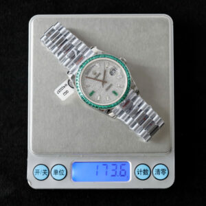 ROLEX DAY-DATE BEST REPLICA WATCH MOISSANITE RUBY GREEN WEIGHT 173GRAM 40MM 8 ĐỒNG HỒ ROLEX DAY-DATE CHẾ TÁC MOISSANITE RUBY XANH TRỌNG LƯƠNG 173GRAM 40MM