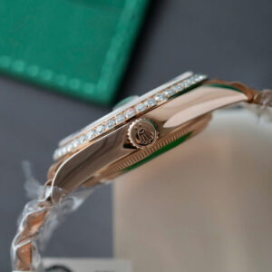 ROLEX DAY-DATE CUSTOM WATCH ROMAN NUMBER WITH MOISSANITE METEORITE DIAL 36MM 5 ĐỒNG HỒ ROLEX DAY-DATE CHẾ TÁC SỐ LA MA ĐÍNH MOISSANITE MẶT THIÊN THẠCH 36MM