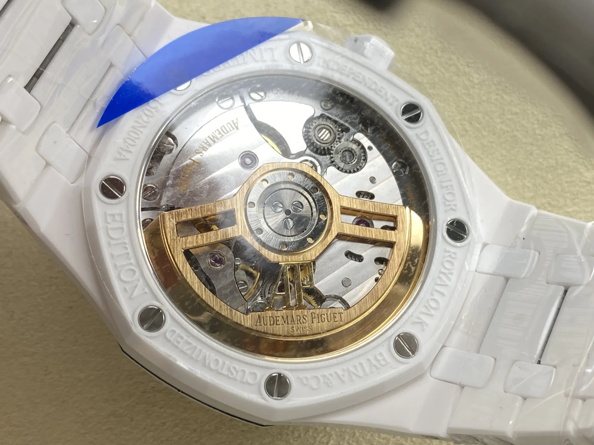 ĐỒNG HỒ AUDEMARS PIGUET ROYAL OAK 15500ST REPLICA GỐM TRẮNG NHÀ MÁY APS 41MM (3) ĐỒNG HỒ AUDEMARS PIGUET ROYAL OAK 15500ST REPLICA GỐM TRẮNG NHÀ MÁY APS 41MM (1)