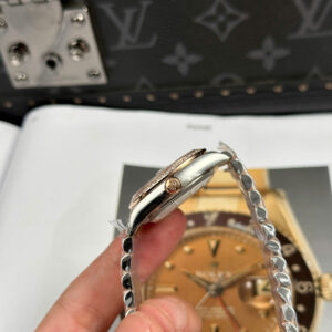 ĐỒNG HỒ ROLEX DATEJUST NỮ REPLICA MẶT HỒNG VIỀN ĐÍNH ĐÁ NHÀ MÁY THB 31MM 6 ĐỒNG HỒ ROLEX DATEJUST NỮ REPLICA MẶT HỒNG VIỀN ĐÍNH ĐÁ NHÀ MÁY THB 31MM (1)