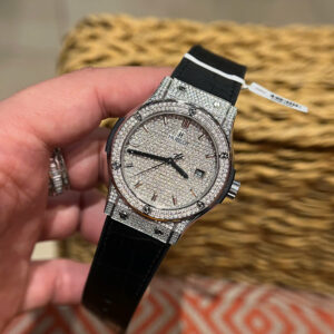 Đồng Hồ Hublot Classic Fusion Diamonds Pavé Đính Full Kim Cương Moissanite Hong Kong 42mm (7)