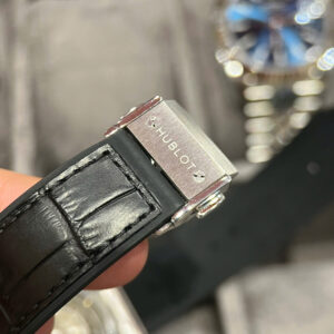 Đồng Hồ Hublot Classic Fusion Diamonds Pavé Đính Kim Cương Moissanite Hong Kong 38mm 5 Đồng Hồ Hublot Classic Fusion Diamonds Pavé Đính Kim Cương Moissanite Hong Kong 38mm (5)