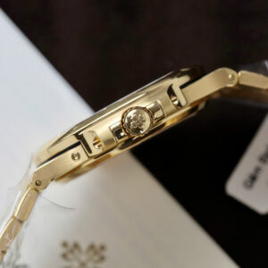 PATEK PHILIPPE NAUTILUS 5724 CUSTOM MOISSANITE 18K GOLD WRAPPED PPF 40MM 5 ĐỒNG HỒ PATEK PHILIPPE NAUTILUS 5724 CHẾ TÁC MOISSANITE BỌC VÀNG 18K PPF 40MM