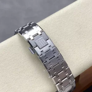 AUDEMARS PIGUET ROYAL OAK 15400ST KAWS BEST REPLICA WATCHES STAINLESS STEEL AUTOMATIC APS FACTORY 41MM 7 DONG HO AUDEMARS PIGUET ROYAL OAK 15400ST KAWS CHE TAC CAO CAP THEP KHONG GI APS FACTORY 41MM 3