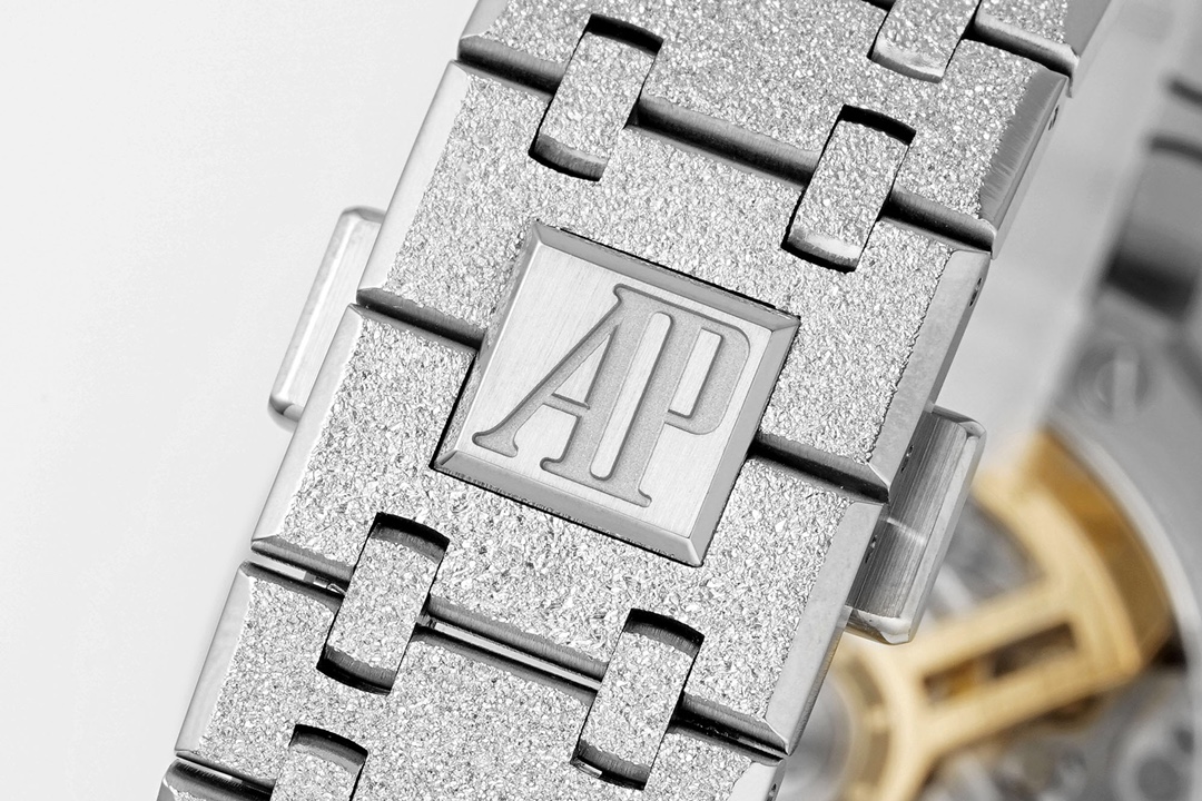 ĐỒNG HỒ AUDEMARS PIGUET ROYAL OAK 26240 REP FROSTED MẶT SỐ MÀU XANH APS FACTORY 41MM (3) DONG HO AUDEMARS PIGUET ROYAL OAK 26240 REP FROSTED MAT SO MAU XANH APS FACTORY 41MM 3
