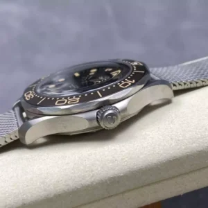 OMEGA SEAMASTER JAMES BOND 007 NO TIME TO DIE LUXURY REPLICA WATCHES TITANIUM VS FACTORY 42MM 6 DONG HO OMEGA SEAMASTER JAMES BOND 007 NO TIME TO DIE CHE TAC CAO CAP TITANIUM VS FACTORY 42MM 7