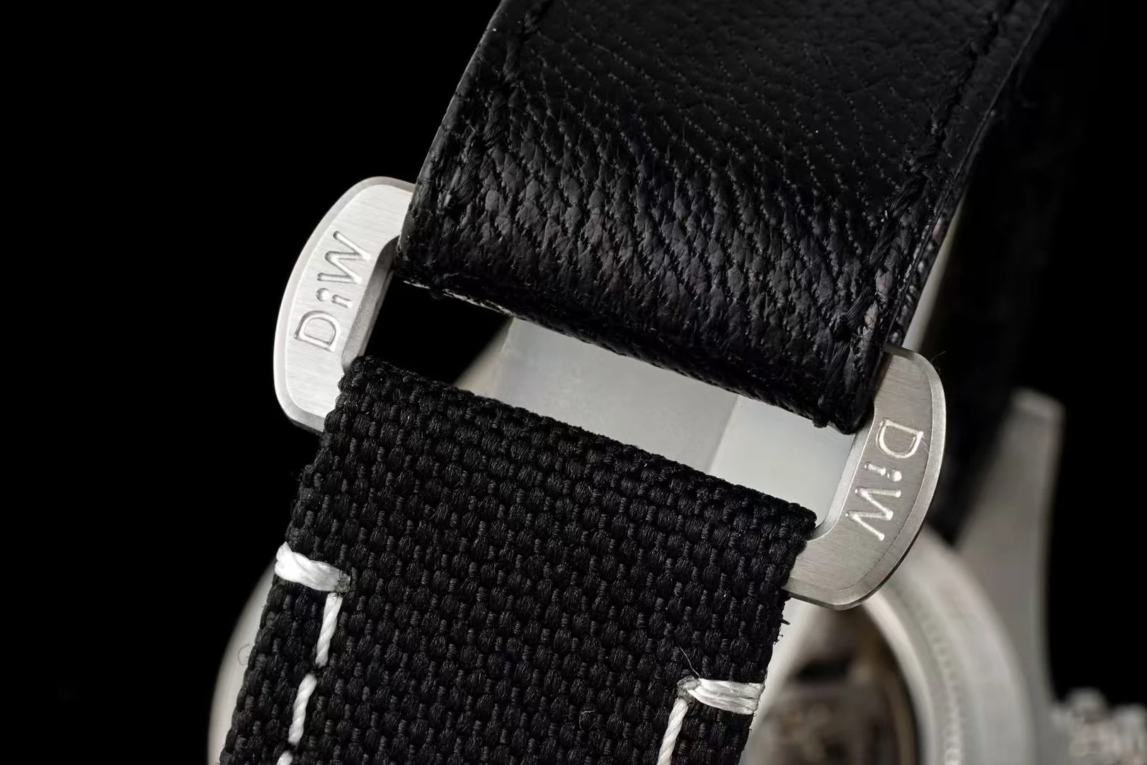 ĐỒNG HỒ ROLEX DAYTONA VENTURA BY ARTISANS DE GENÈVE CHẾ TÁC CAO CẤP DÂY OYSTER FLEX CHRONOGRAPH 40MM (1) DONG HO ROLEX DAYTONA VENTURA BY ARTISANS DE GENEVE CHE TAC CAO CAP DAY OYSTER FLEX CHRONOGRAPH 40MM 1