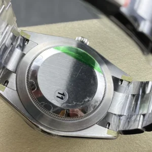 ROLEX OYSTER PERPETUAL M124300-0007 GOOD IMITATION WATCHES RED DIAL AUTOMATIC VS FACTORY 41MM 6 DONG HO ROLEX OYSTER PERPETUAL M124300 0007 REPLICA CAO CAP MAT SO MAU DO VS FACTORY 42MM 3