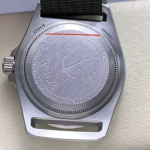 TUDOR PELAGOS GMT REPLICA WATCH TITANIUM CASE BLACK DIAL FABRIC STRAP 42MM 9 DONG HO TUDOR PELAGOS GMT REPLICA 11 VO TITANIUM MAT SO MAU DEN DAY VAI 42MM 2