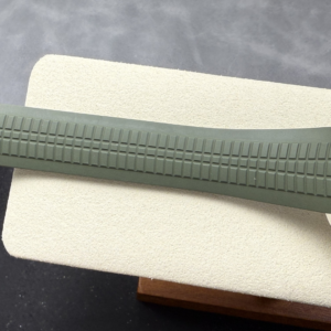 PATEK PHILIPPE AQUANAUT 5168G LUXURY FAKE WATCHES CUSTOM MOVEMENT CALIBRE 330 GREEN DIAL RUBBER STRAP AUTOMATIC 42MM 8 DONG HO PATEK PHILIPPE AQUANAUT 5168G CHE TAC CAO CAP MAT XANH LA TINH CHINH DAY CAO SU 42MM 7